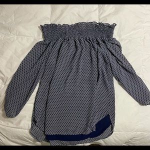 Off-shoulder Michael Kors Blouse